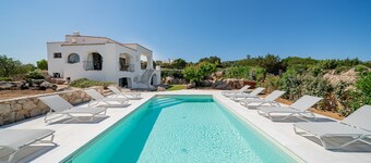 Villa Adele, sea view, pool, 700 meters from the beach