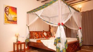Standard Double or Twin Room - Hapa Hapa Bungalows (Kiwengwa)