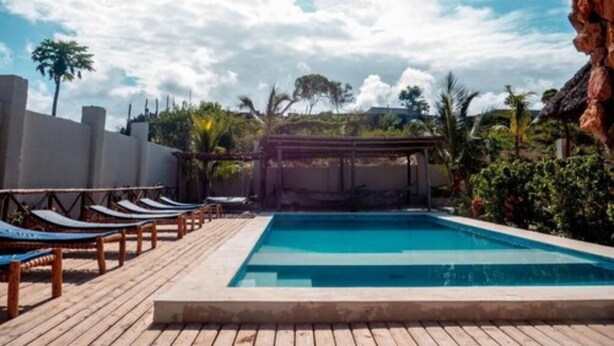 Pool - Hapa Hapa Bungalows (Kiwengwa)