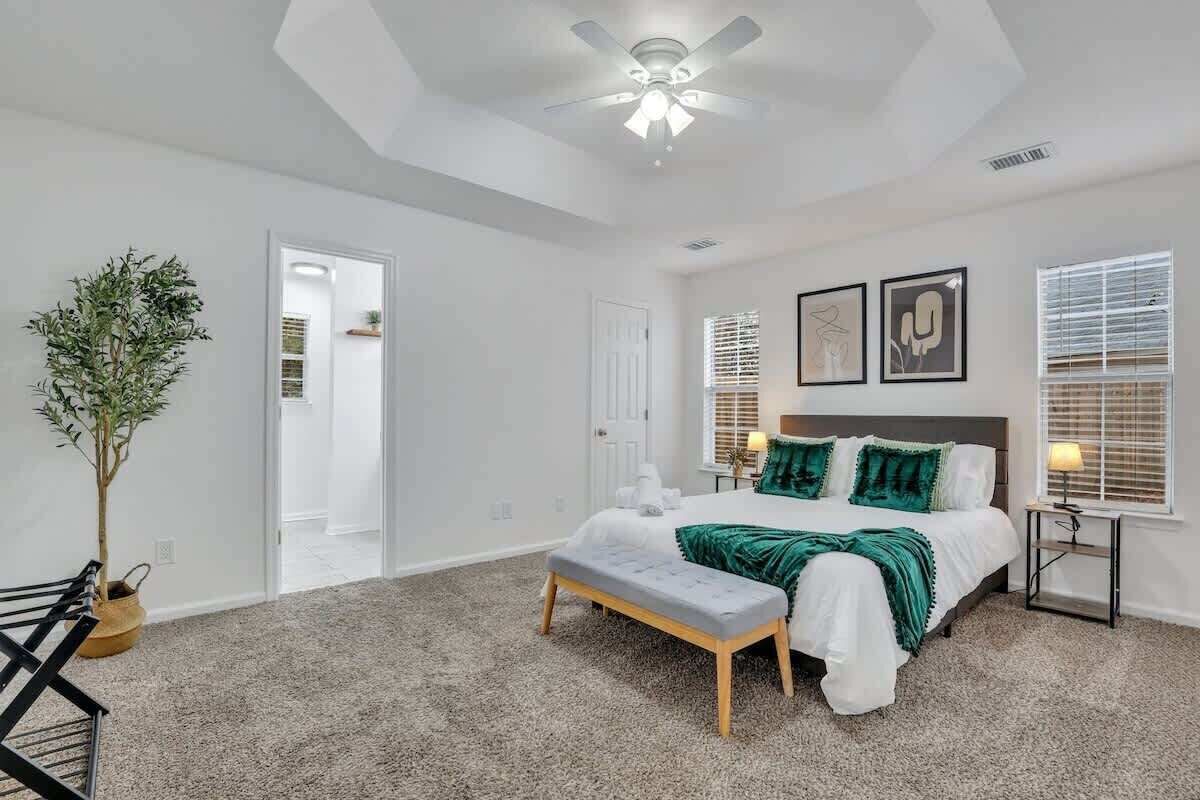 4 makuuhuonetta, Wi-Fi, vuodevaatteet