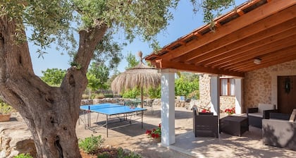 Villa with private pool and whirlpool