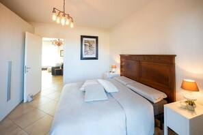 2 Schlafzimmer, Reisekinderbett, kostenloses WLAN, Bettwäsche