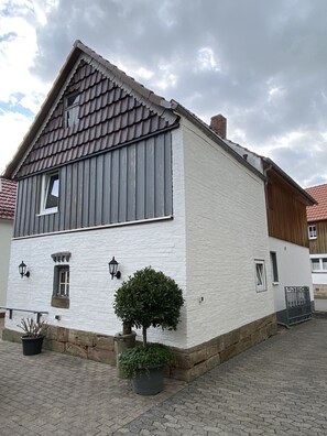 Exterior - Cozy vacation home at the foot of the Hoher Meißner (Meißner)