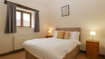 2 bedrooms, individually decorated, individually furnished, free WiFi