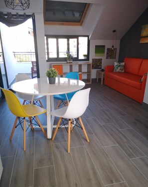 Living area - Bnbook Medea Apartments (Fuengirola)