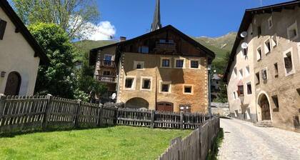 Ferienwohnung Zuoz für 1 - 4 Personen mit 2 Schlafzimmern - Ferienwohnung in Ein- oder Mehrfamilienh