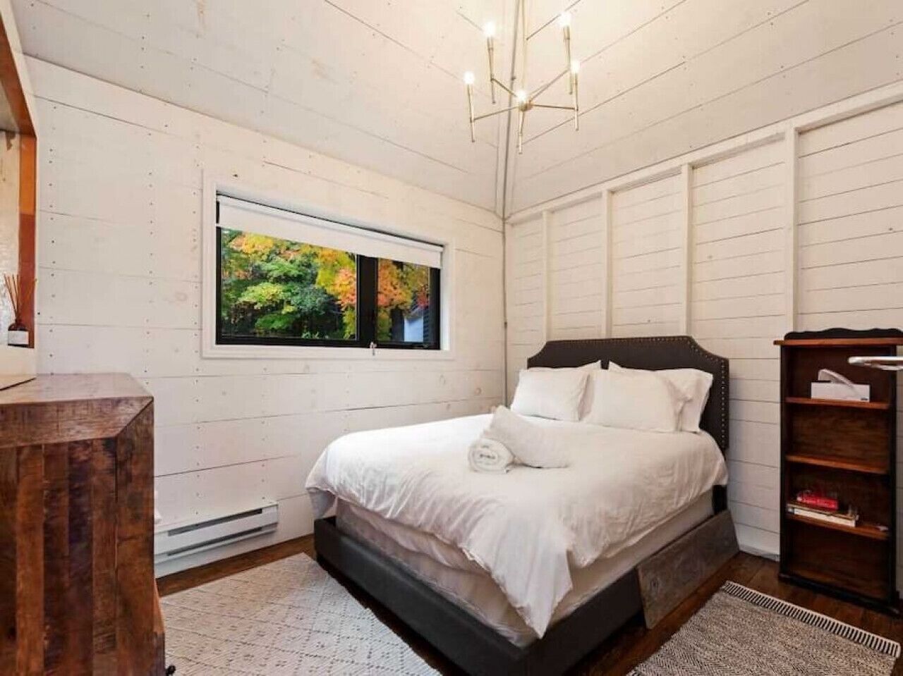 3 bedrooms, desk, iron/ironing board, WiFi