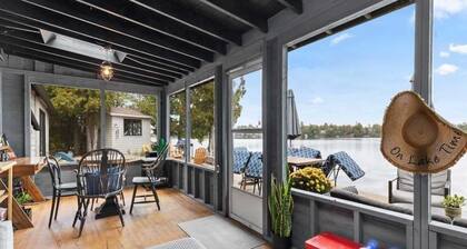 Lakefront cottage with Fireplace Sauna Mini forest