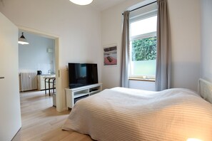 1 bedroom, free WiFi, bed sheets