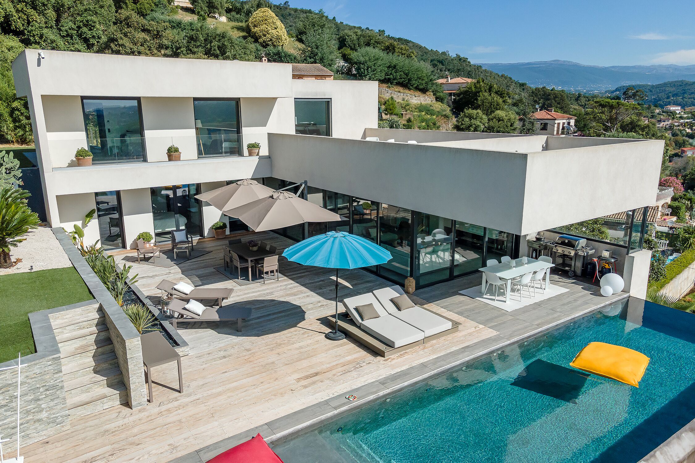 室外泳池、暖水池