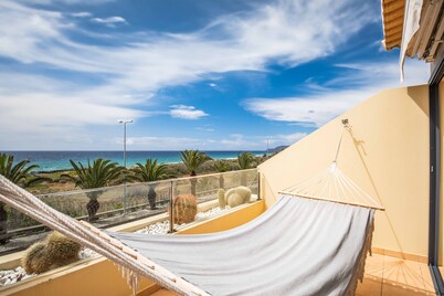 Casa da Pedras Pretas - By Wehost