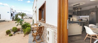 La Graciosita Escapada Costera en La Graciosa  by Bayside