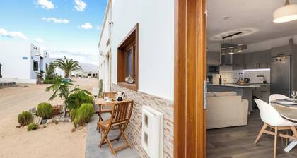 Bayside | La Graciosita Traditional Home