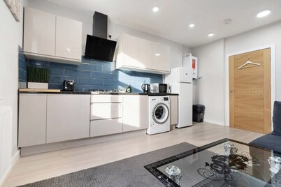 Luxury Apartment in Moseley