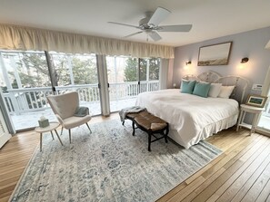 5 bedrooms, desk, iron/ironing board, free WiFi - Waterfront home with private boat dock, heated pool, kayaks, A/C, and more (Mashpee)