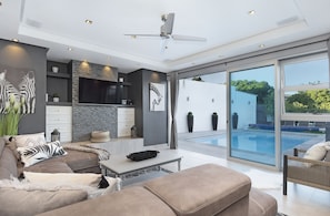 Casa (5 Bedrooms) | Interni