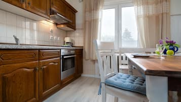 Kühlschrank, Ofen, Herdplatte, Geschirrspüler