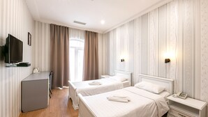 Standard Twin Room | Premium bedding, pillow-top beds, desk, laptop workspace - Granada Hotel and Restaurant (Tbilisi)