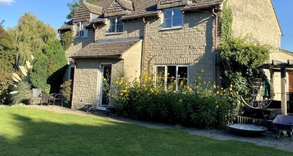 Totally Private Idylic Farmhouse with Hot Tub