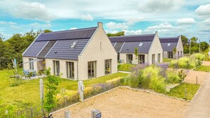 Exterior - Modern and beautiful vacation home (Callantsoog)