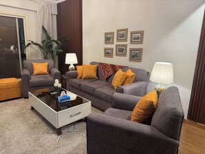 Smart TV - Nile view cozy 2 bedrooms fully furnished apartment in Zamalek Cairo stays (Zamalek)