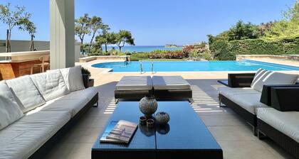 Luxury Villa in Sani Greece - 1 min from the beach!