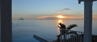 Villa Henson, Colombier, by Owner.