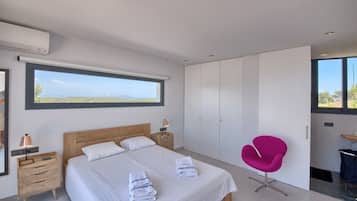 5 bedrooms, free WiFi, bed sheets