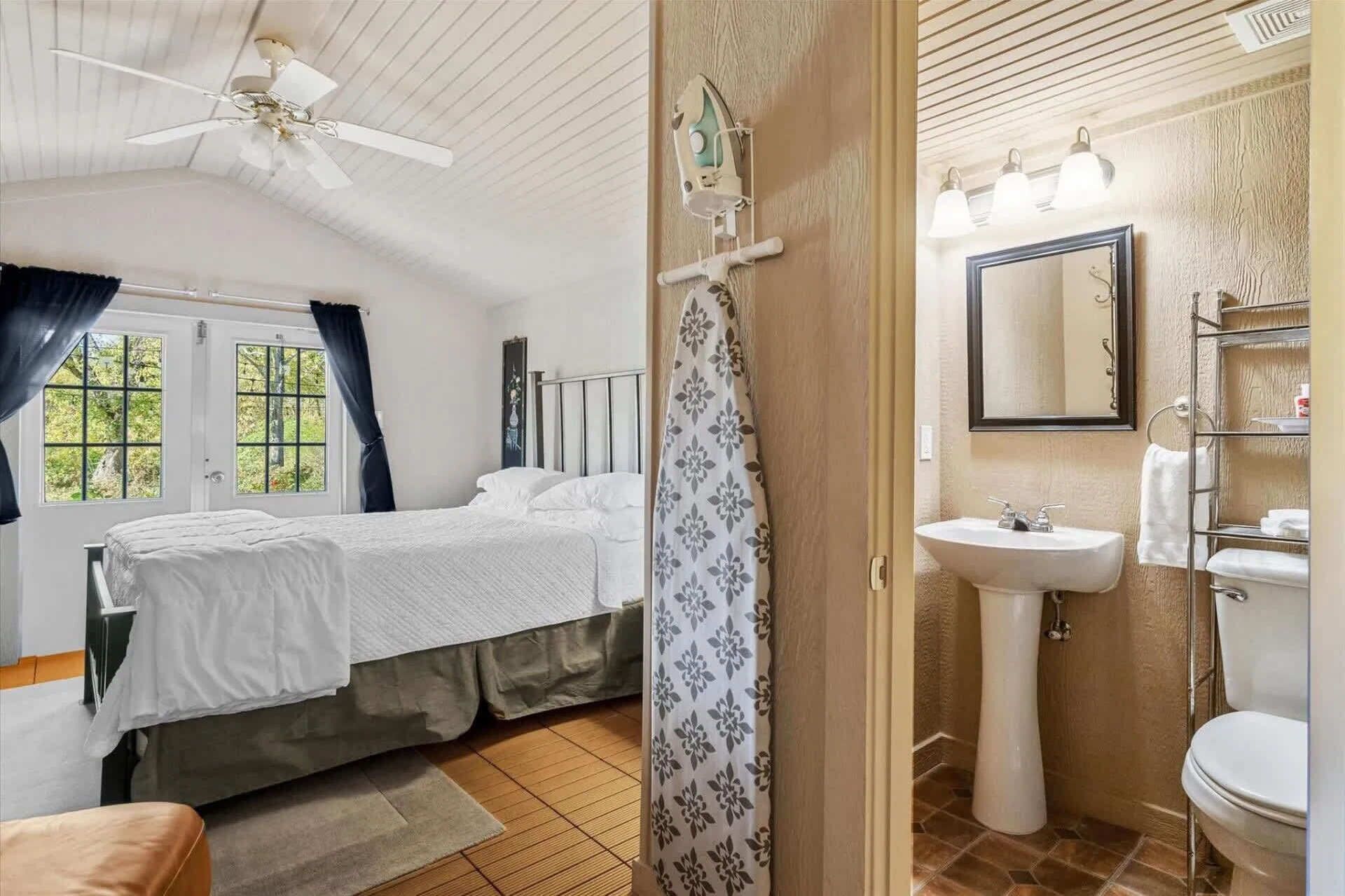 1 chambre, fer et planche à repasser, Wi-Fi, draps fournis