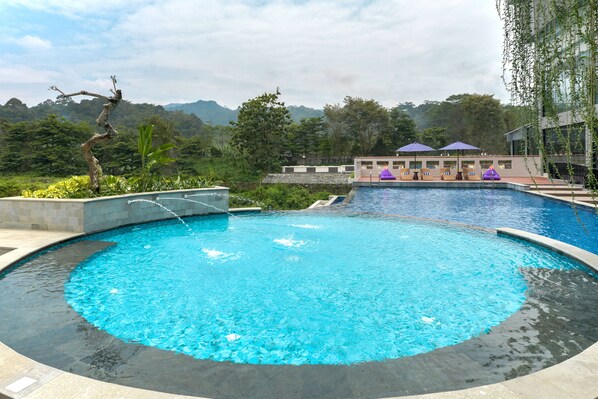 Outdoor pool