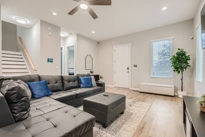 TV, fireplace, offices
