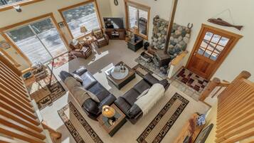 House, 3 Bedrooms | Private kitchen | Fridge, oven, coffee/tea maker, toaster