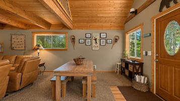 Cottage, 2 Bedrooms | Interior