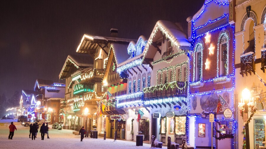 Recharge By The River 3 Bedroom Home by NW Comfy Cabins by RedAwning