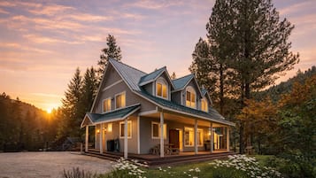 House, 3 Bedrooms | Exterior