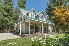 House, 3 Bedrooms | Exterior - Recharge By The River 3 Bedroom Home by NW Comfy Cabins by RedAwning (Leavenworth)