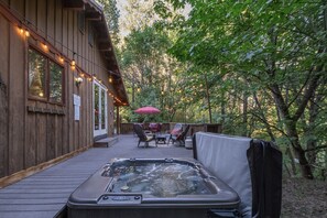 Chalet rustique, 2 chambres | Terrain de l’hébergement 