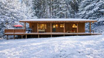 Cabin, 2 Bedrooms | Exterior