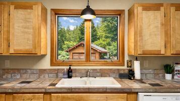 Cabin, 2 Bedrooms | Interior