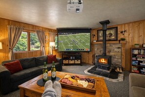 Cabin, 2 Bedrooms | Interior