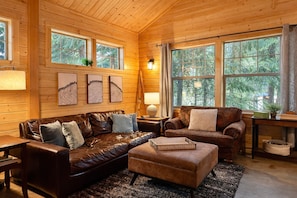 Mökki, 2 makuuhuonetta | Oleskelualue | Suoratoistopalvelut