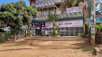 Ngoại thất