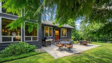 House, 3 Bedrooms | Tempat makan luar