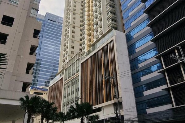 Exterior - Dusit Thani Like San Antonio Makati 1 Bedroom (Makati)