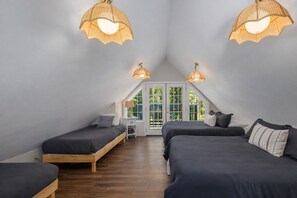 Casa, 4 quartos | 4 quartos, ferros/tábuas de passar roupa, Wi-Fi de cortesia