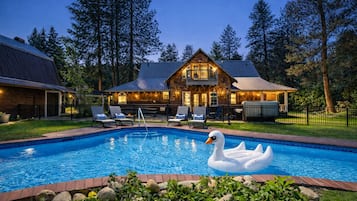 House, 4 Bedrooms | Pool | Outdoor pool