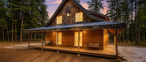House, 4 Bedrooms | Exterior