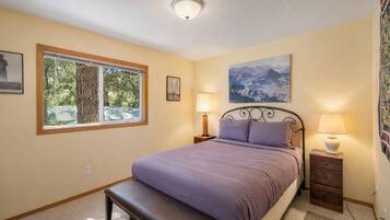 3 chambres, fer et planche à repasser, Wi-Fi gratuit