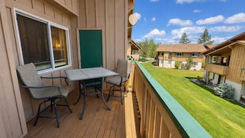 Condo, 3 Bedrooms | Outdoor dining