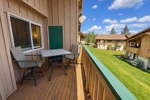 Huoneisto, 3 makuuhuonetta | Ulkoruokailutilat